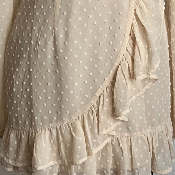 Elegant Showpo Mini Dress, Cream, Size 2 - Picture 4 of 12